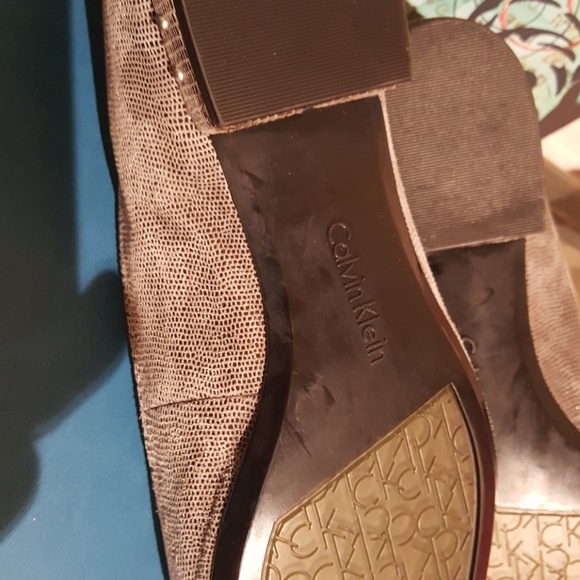 Calvin Klein Gray Flats - Picture 5 of 6